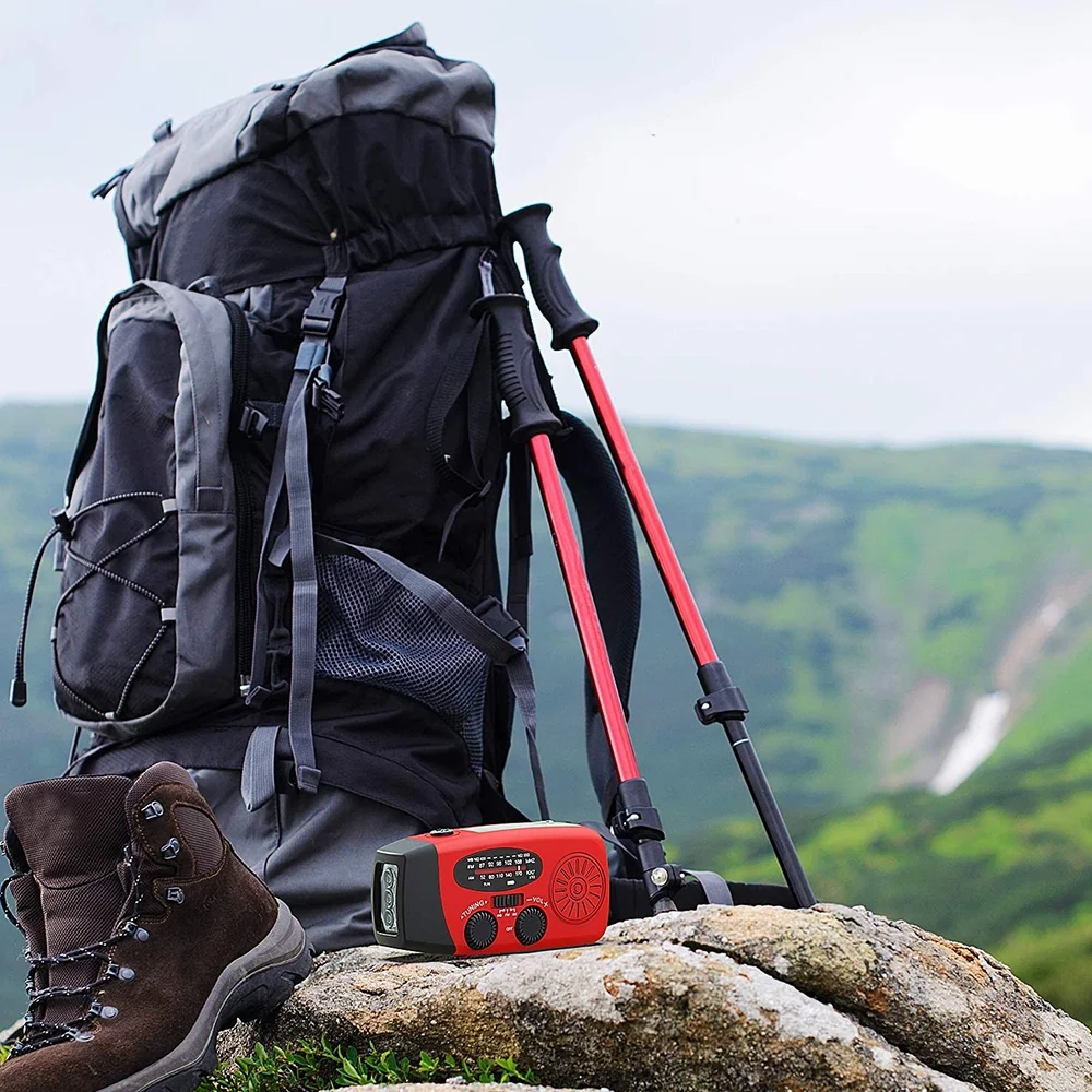 Emergency Hand-Crank & Solar Radio with Flashlight | 1000mAh